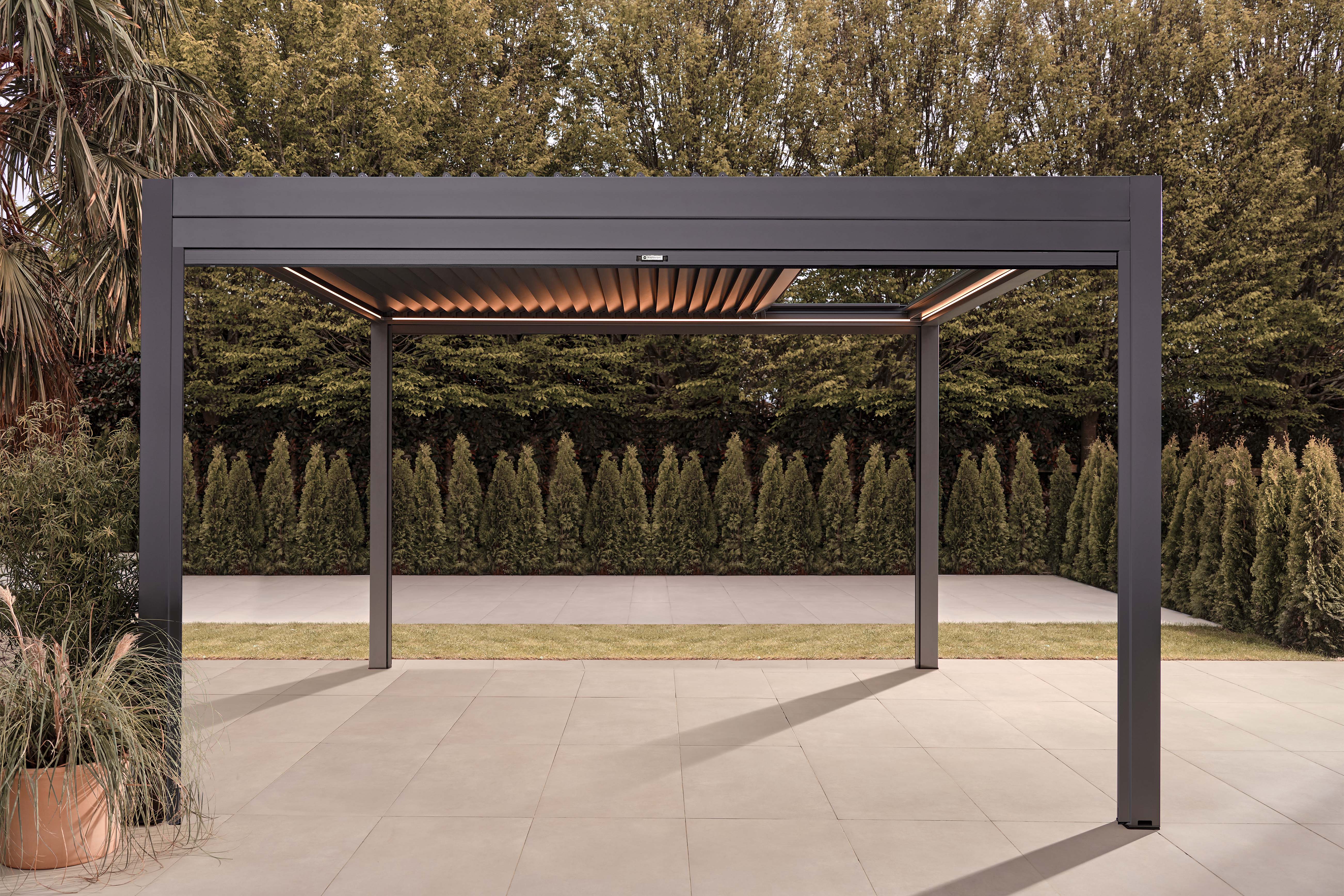 Luxe Electric Retractable Roof LED Aluminium Pergola - Image 4