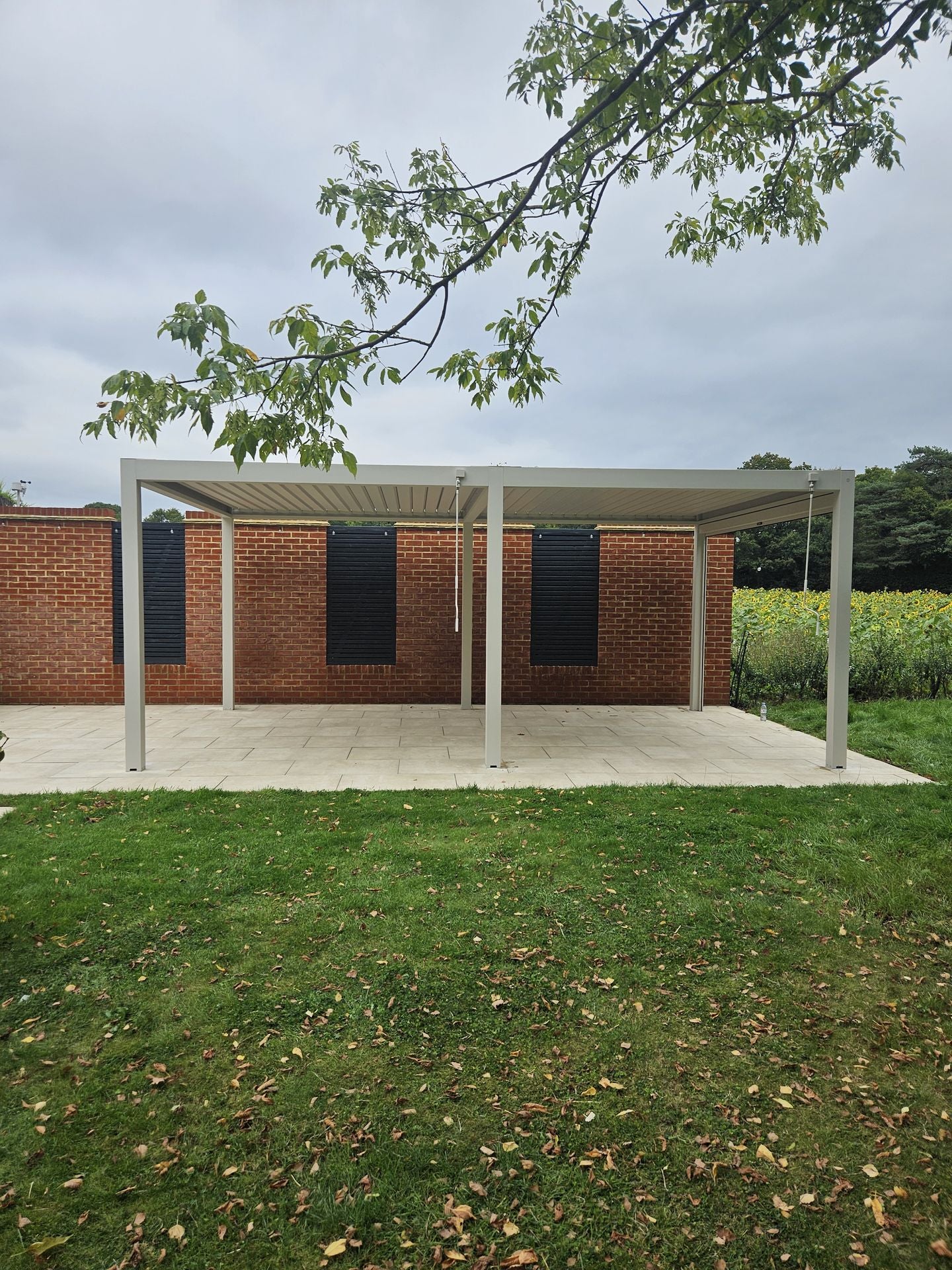 Luxe Manual Louvered Roof LED Aluminium Pergola - Image 4